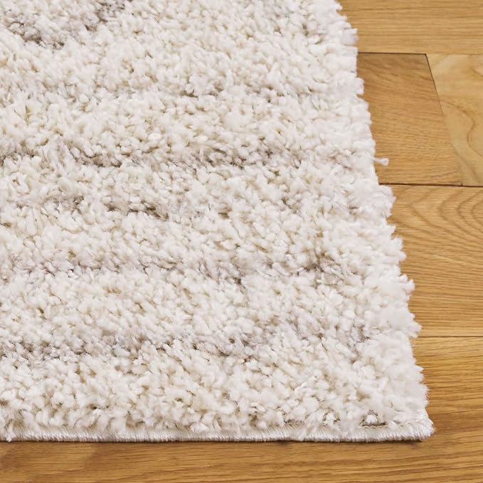 SAFAVIEH Area Rug 4x6 - Image 3