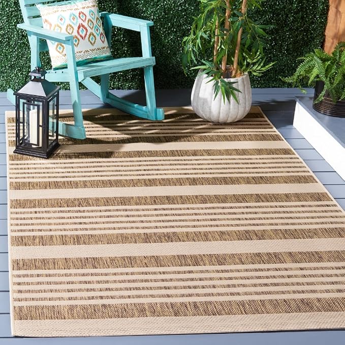 SAFAVIEH Washable Rug Outdoor Courtyard Collection by Unknown