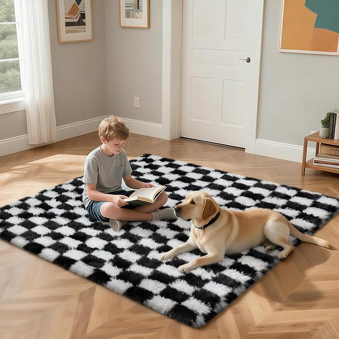 Checkered Rug for Bedroom, 4x6 Black and White Area Rugs, Classic Checkered - Image 4