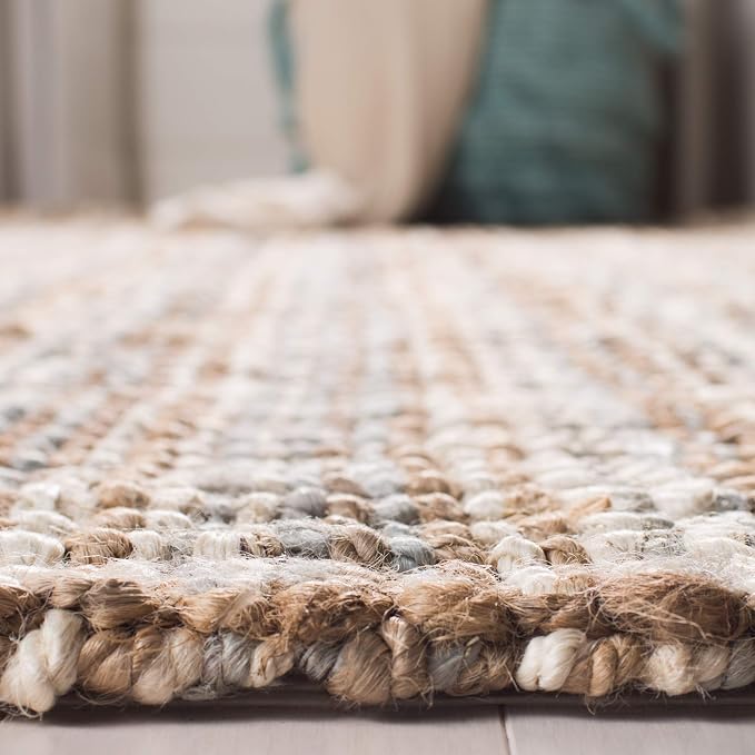 SAFAVIEH Area Rug 5x8 - Image 6