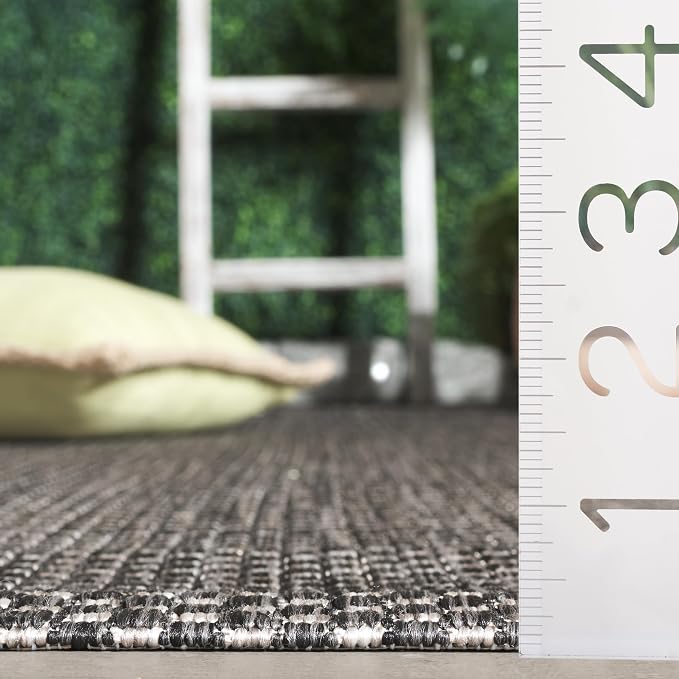 SAFAVIEH Washable Rug Outdoor Courtyard Collection - Image 4