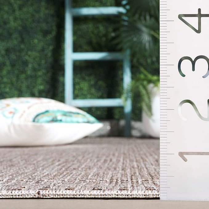 SAFAVIEH Washable Rug Outdoor Courtyard Collection - Image 6