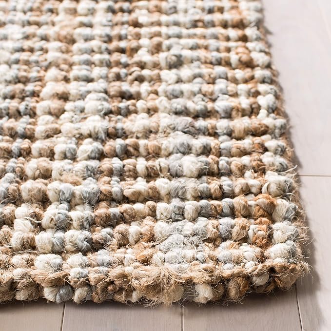 SAFAVIEH Area Rug 5x8 - Image 5