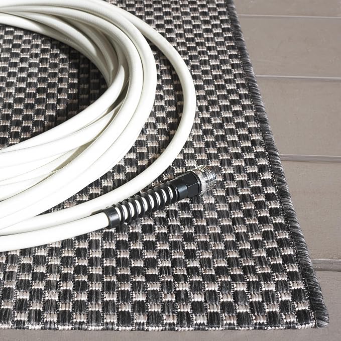 SAFAVIEH Washable Rug Outdoor Courtyard Collection - Image 4