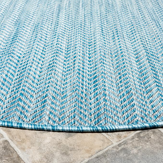 SAFAVIEH Outdoor Round Rug 7'10" - Image 3