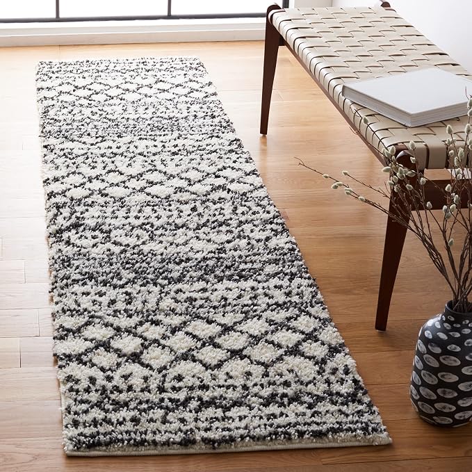 SAFAVIEH Arizona Shag Collection Runner Rug - Image 2