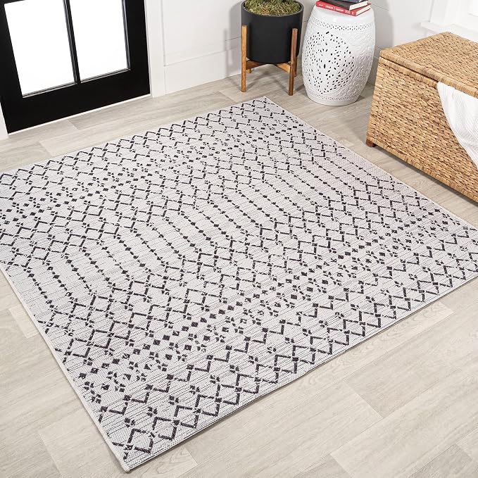 JONATHAN Y Moroccan Geometric Indoor Outdoor Square Area Rug 4X4 Cream/Black by JONATHANY