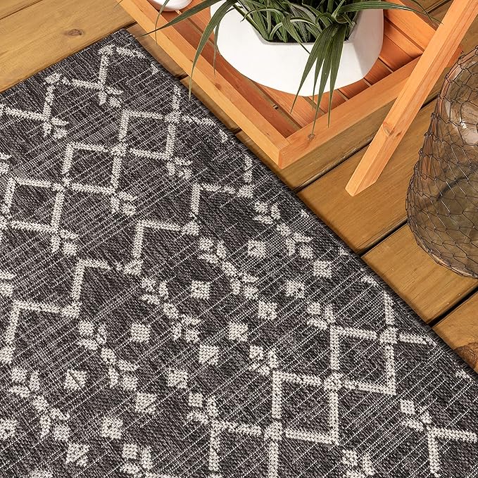 JONATHAN Y Moroccan Geometric Indoor Outdoor Round Area Rug 5 Ft Black/Gray - Image 3