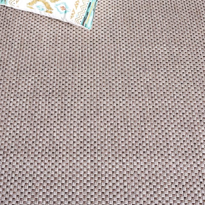 SAFAVIEH Washable Rug Outdoor Courtyard Collection - Image 7