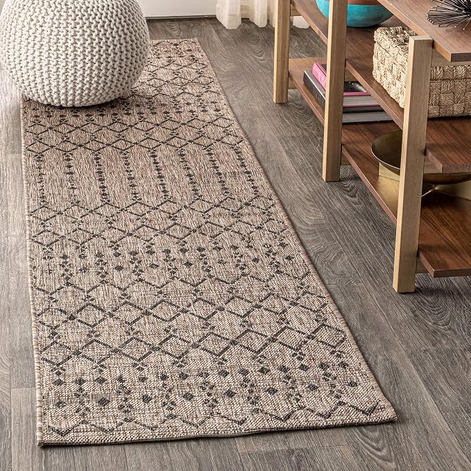 JONATHAN Y Moroccan Geometric Indoor Outdoor Runner Rug 2X10 Natural/Black by JONATHANY