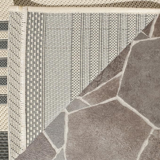 SAFAVIEH Washable Rug Outdoor Courtyard Collection - Image 6
