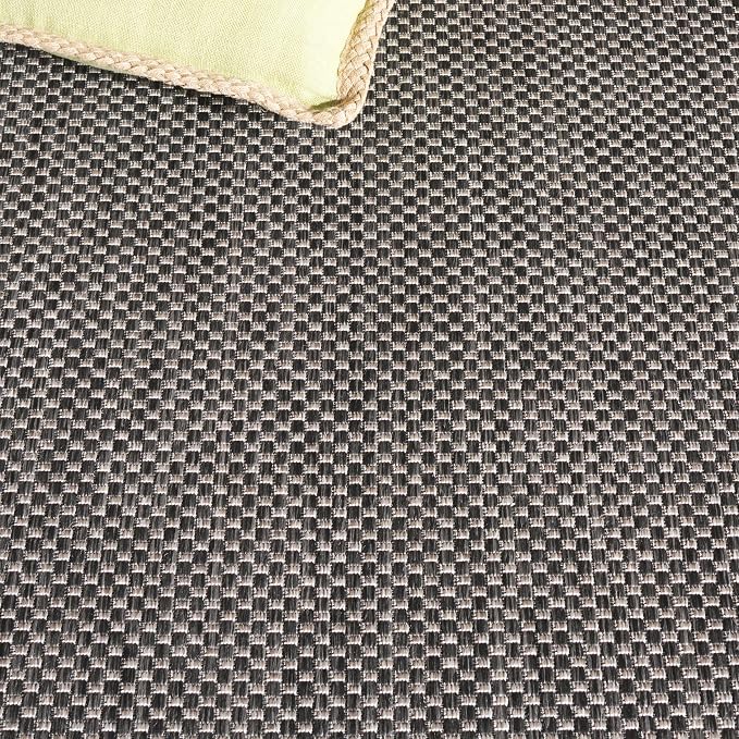 SAFAVIEH Washable Rug Outdoor Courtyard Collection - Image 5