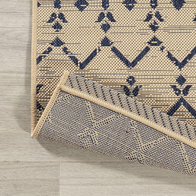 JONATHAN Y Moroccan Geometric Indoor Outdoor Round Area Rug 9 Ft Beige/Navy - Image 4