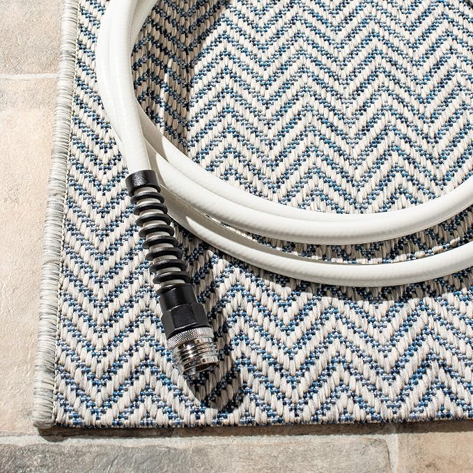 SAFAVIEH Outdoor Runner Rug 2'3"x16' - Image 3