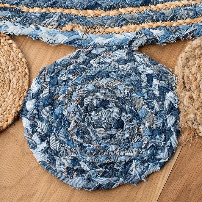 SAFAVIEH Cape Cod Collection Area Rug - Image 4