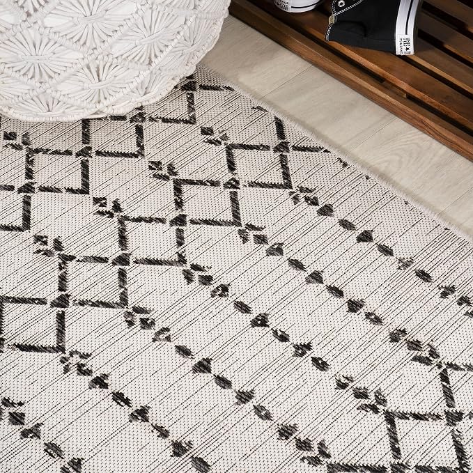 JONATHAN Y Moroccan Geometric Indoor Outdoor Round Area Rug 3 Ft Cream/Black - Image 6