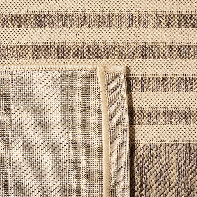 SAFAVIEH Washable Rug Outdoor Courtyard Collection - Image 4